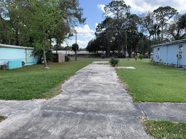 176 Iron Gate Cir, Port Orange, FL 32129