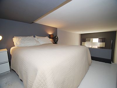 5th image of 226 W 15th St APT 2B