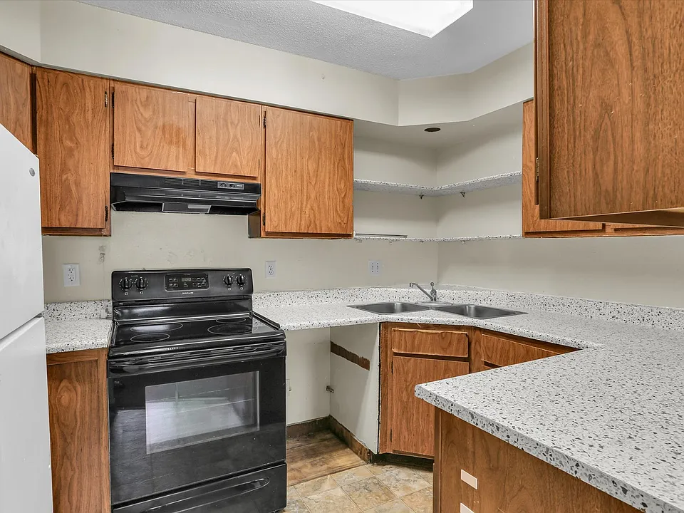 253 Keystone Dr #7