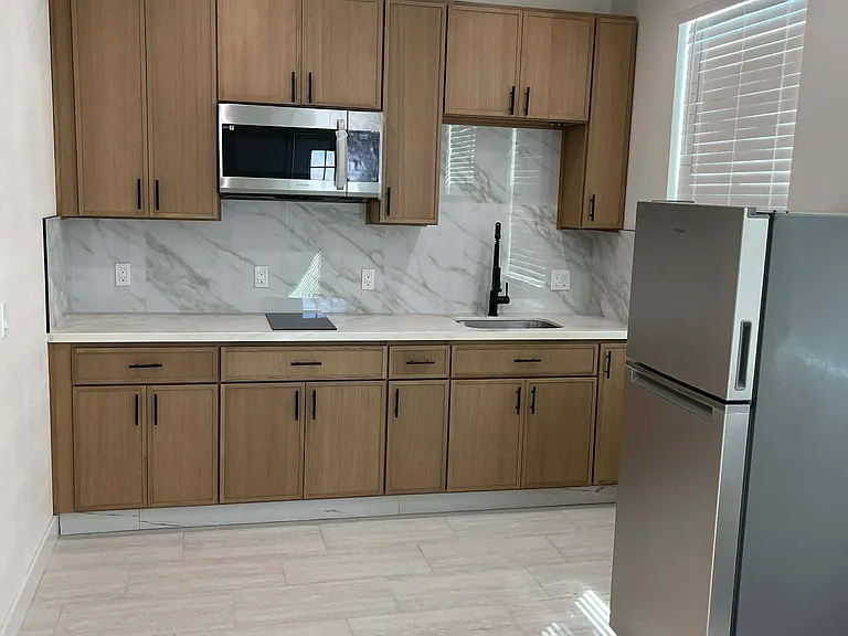 5351 Saxon St — Photo 8