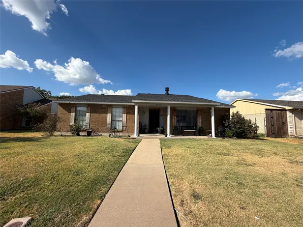 8605 Woodside Rd, Rowlett, TX 75088
