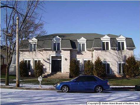 1st image of 25 Uncas Ave