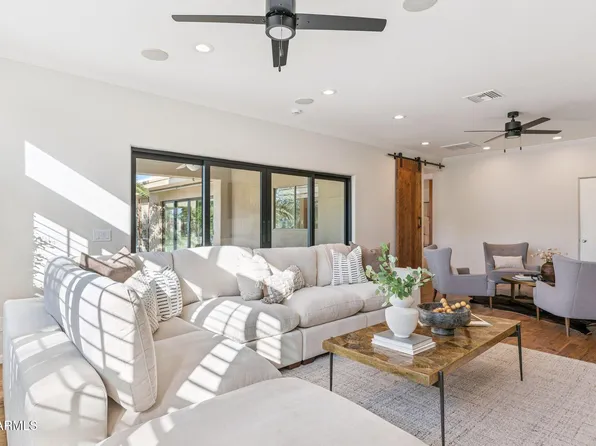 702 W MOON VALLEY Drive, Phoenix, AZ 85023