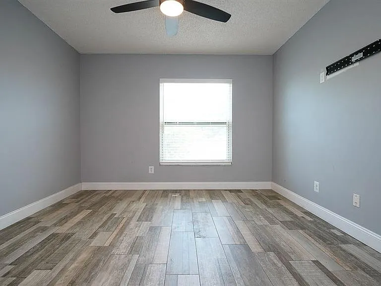 2599 Countryside Blvd #210 — Photo 43