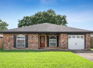 7400 Primrose Dr, New Orleans, LA 70126
