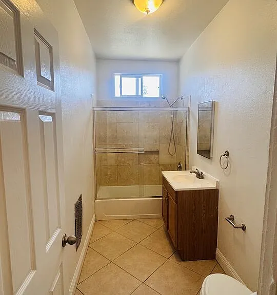 417 W 52nd Pl — Photo 7