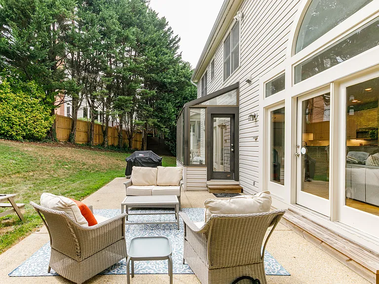 9304 Wildoak Dr — Photo 50