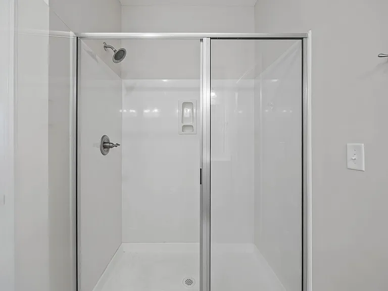 4 Tatum Ln — Photo 35