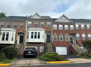 2552 James Monroe Cir, Herndon, VA 20171