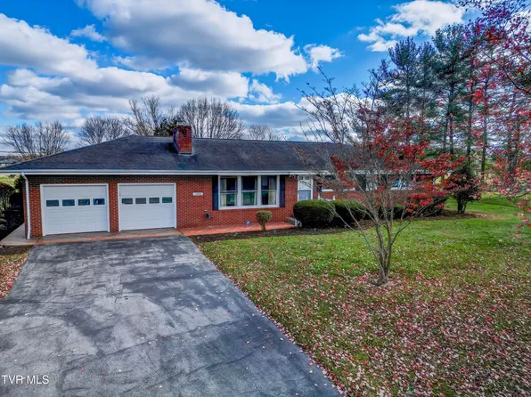 1238 Gray Station Rd, Johnson City, TN 37615