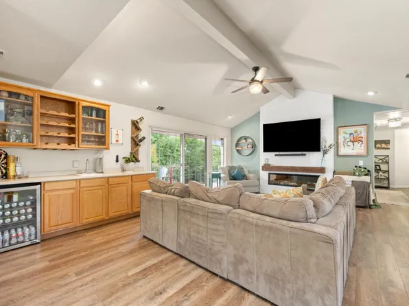 3788 Hillsborough Rd, Cameron Park, CA 95682