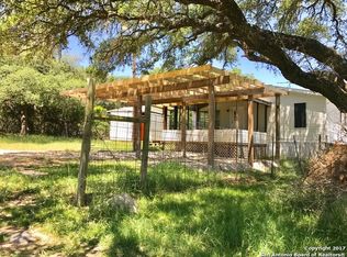 704 Alamo Rd, Fredericksburg, TX 78624