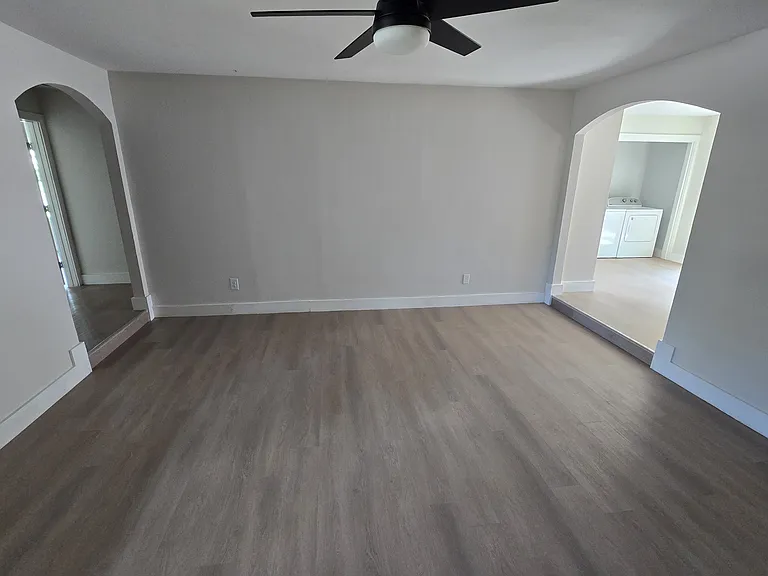 784 Shady Ln — Photo 6