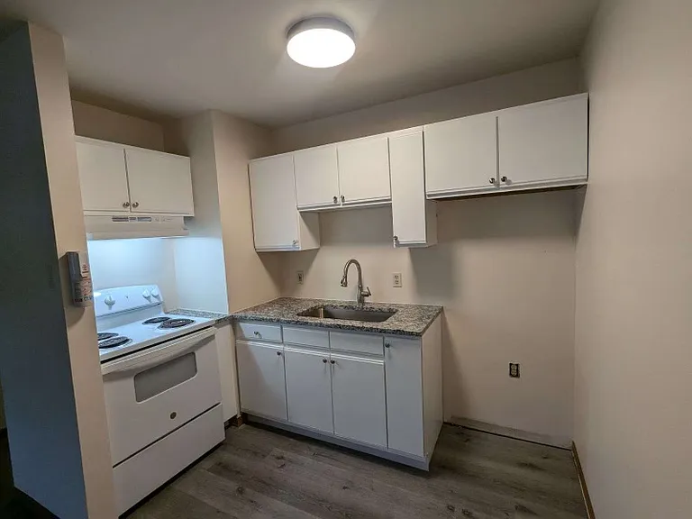 403 S Baltimore St #L — Photo 1