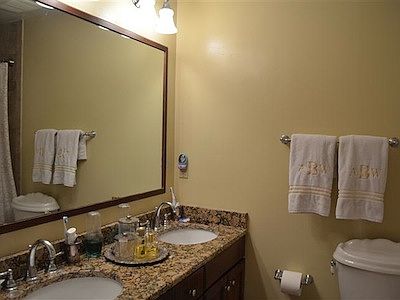 4th image of 556 N Saint Asaph St
