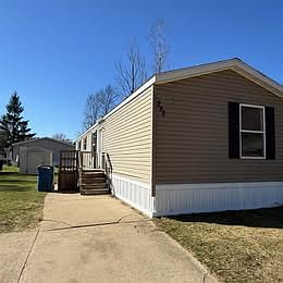 1st image of 258 Oaklawn Ave