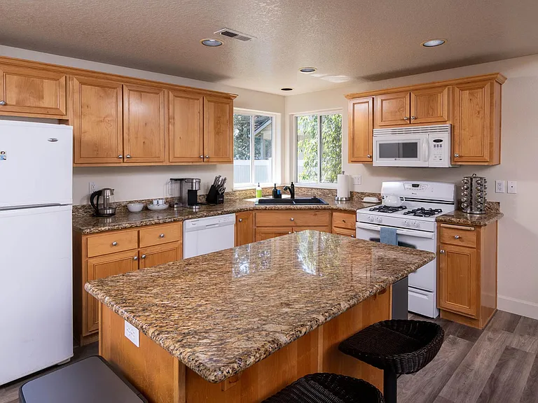 20663 Couples Ln — Photo 4