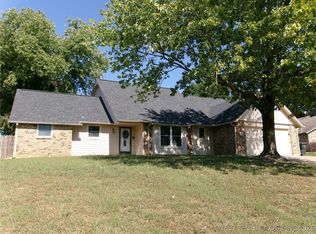 2902 Hilltop Ave, Muskogee, OK 74403