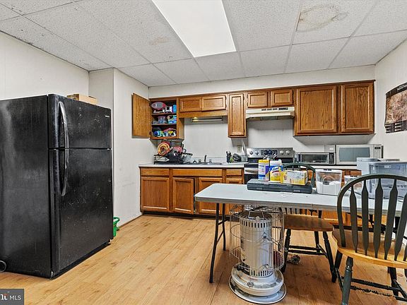3rd image of 30 W Middle St