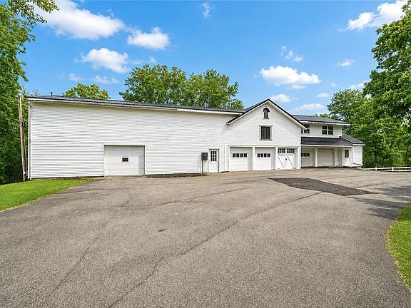 3rd image of 1118 Mertensia Rd