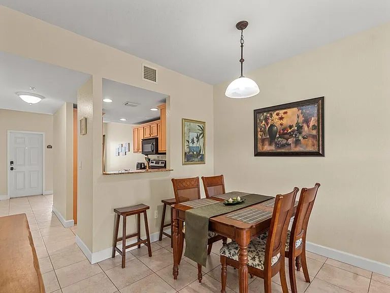 4210 Gator Trace Ave #B — Photo 9