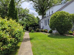 322 Shaw Rd APT B, Ridley Park, PA 19078