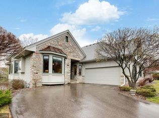 413 Waycliffe Dr N, Wayzata, MN 55391