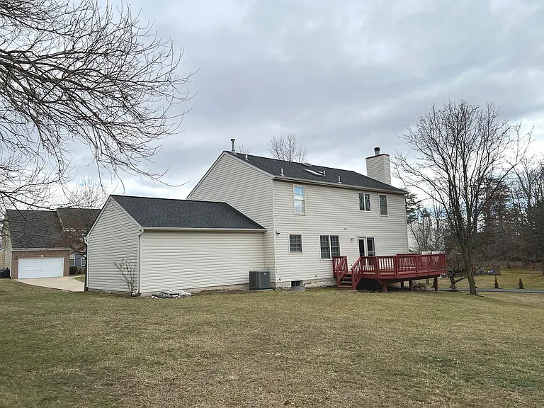 15116 Serbian Ln — Photo 32