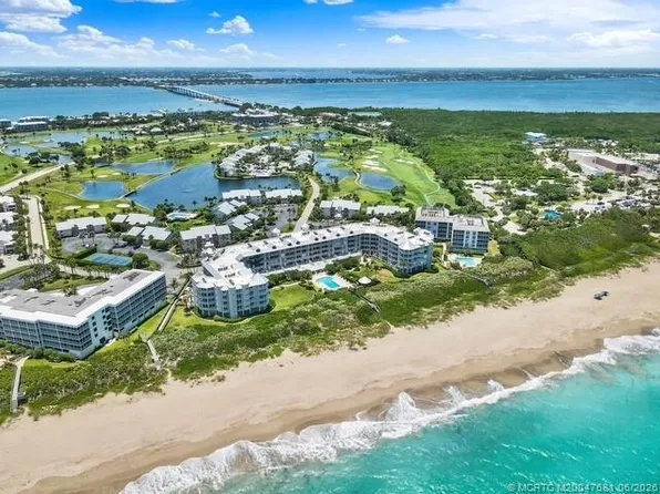 579 NE Plantation Rd #301, Stuart, FL 34996