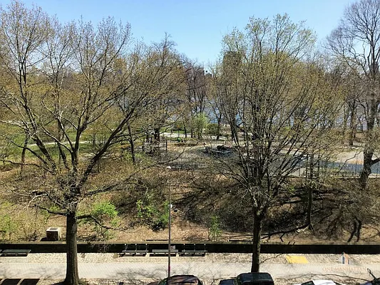 Rented by ONE Manhattan Real Estate | media 42