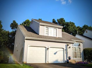 151 Ridgewood Way, Burlington, NJ 08016