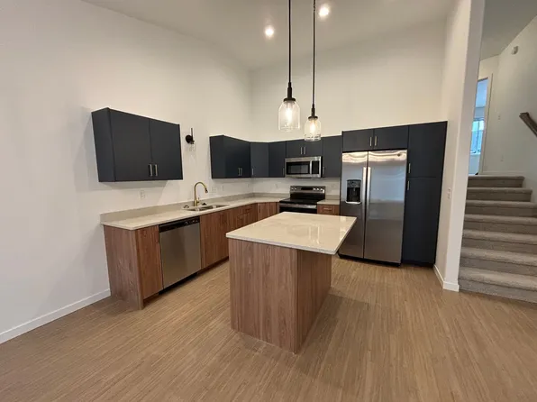 7273 30th St S, Fargo, ND 58102