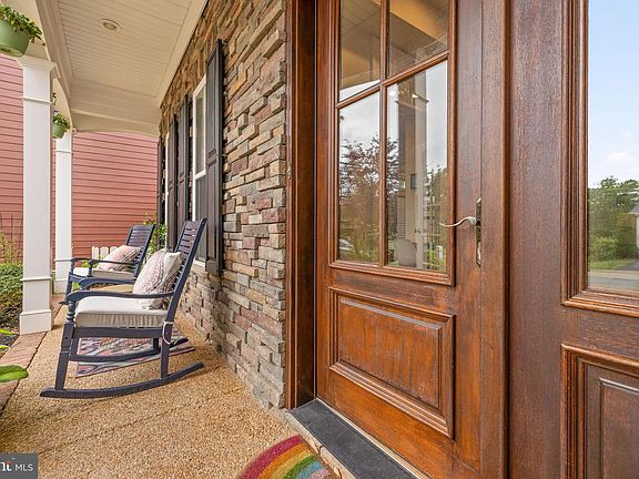 4th image of 68 Wood Duck Ln