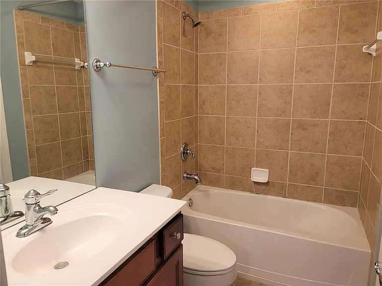 4445 Agard St — Photo 23