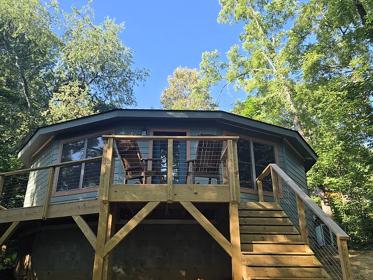 258 Brevard Rd — Photo 1