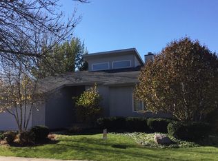 2217 Nottingham Dr, Naperville, IL
