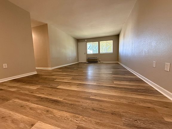 5th image of 2020 Hobson Rd #D-202