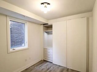 676 Coxwell Ave #1A, Toronto, ON M4C3B6