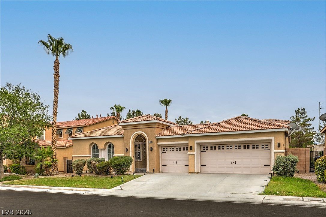 1423 Silent Sunset Ave — photo 2