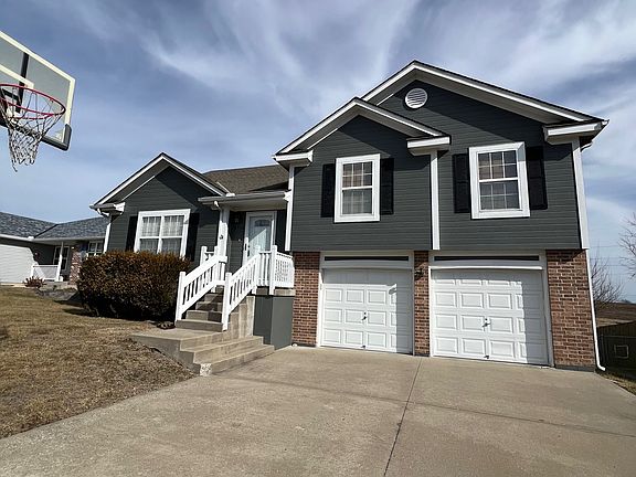 2nd image of 1209 Wildflower Rd