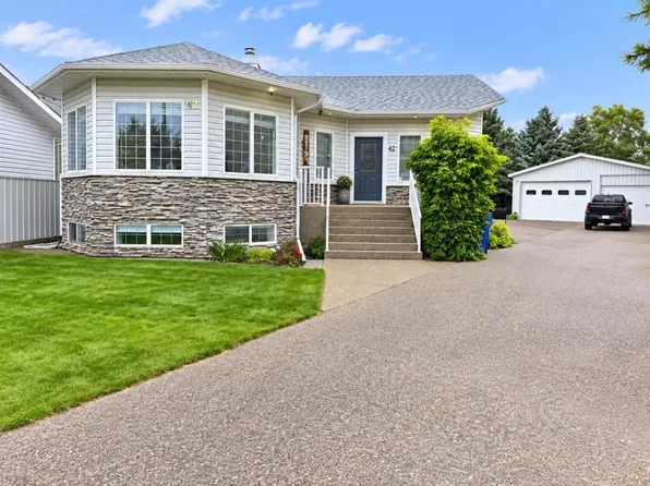 42 E Staffordville Cres N, Lethbridge, AB T1H 5R2