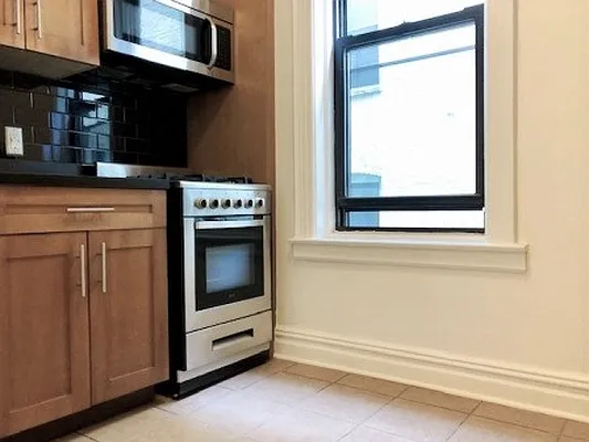 Rented by City Connections Realty | media 12