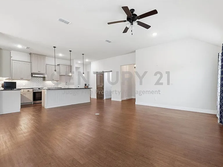5013 Diamond Dr — Photo 13