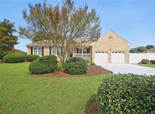 1300 Oregon Xing, Chesapeake, VA 23322