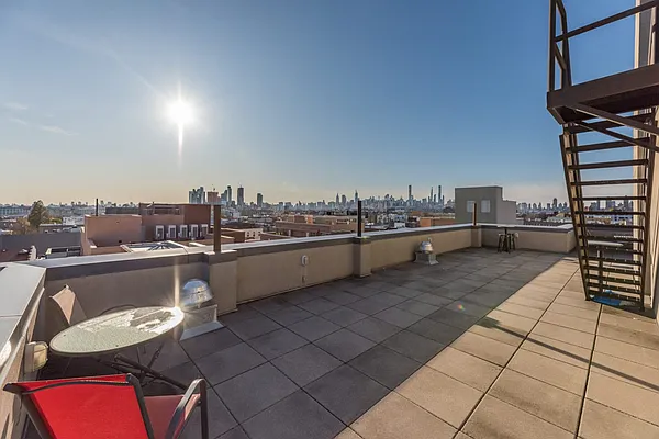 Rented by Modern Spaces | media 35