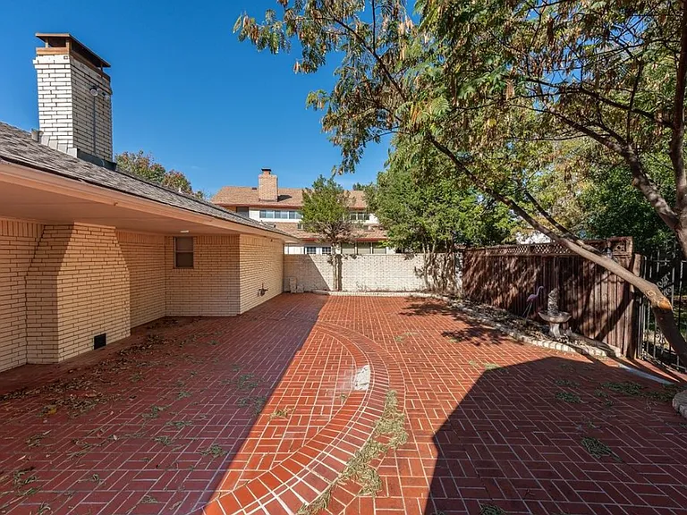 6605 Parkwood Ln — Photo 29