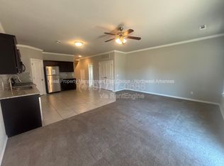 2745 W Kilimanjaro Way, Rogers, AR 72758