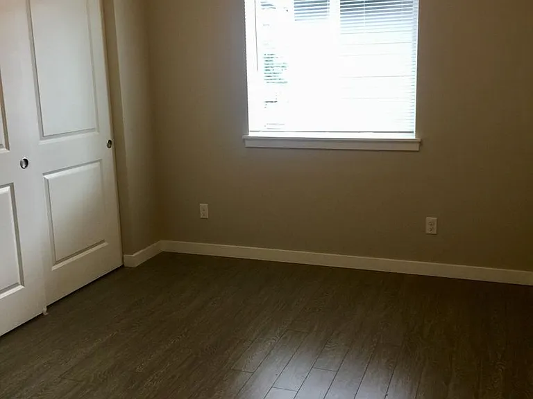 211 Jefferson Ave NW #A — Photo 14