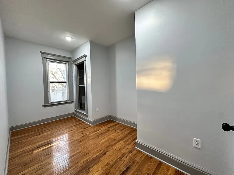 126 Wegman Pkwy #3E — Photo 15