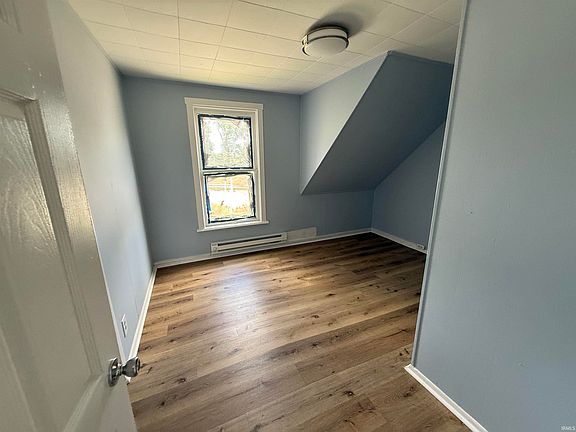 4th image of 1501 Leer St